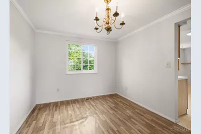 11554 Lincolnshire Drive, Forest Park, OH 45240 - Photo 8