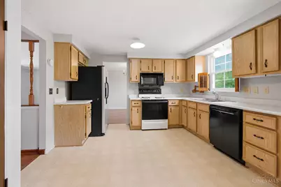 11554 Lincolnshire Drive, Forest Park, OH 45240 - Photo 12