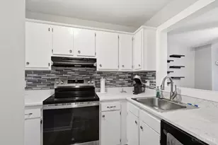 2868 Millbank Row, Deerfield Township, OH 45039 - Photo 10