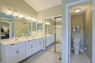 3886 Arbor Green Dr, Union Township, OH 45255 - Photo 32