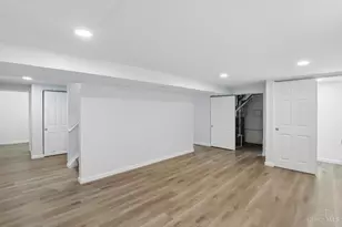 4136 Pleasure Dr, Cincinnati, OH 45205 - Photo 20