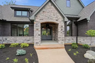 18 Chimneyridge Dr, Loveland, OH 45140 - Photo 4