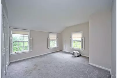 6900 Drake Road, Indian Hill, OH 45243 - Photo 32