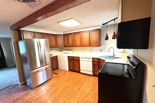 3918 Cordell Dr, Kettering, OH 45439 - Photo 6
