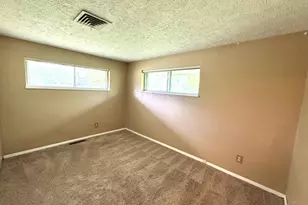3918 Cordell Dr, Kettering, OH 45439 - Photo 8