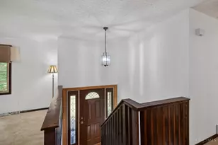 10657 Carolina Trace Rd, Harrison Township, OH 45030 - Photo 8