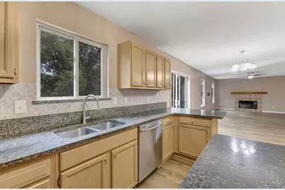 8017 Birchwood Court, Deerfield Township, OH 45040 - Photo 10