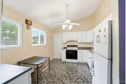 838 W Kemper Road, Forest Park, OH 45240 - Photo 12