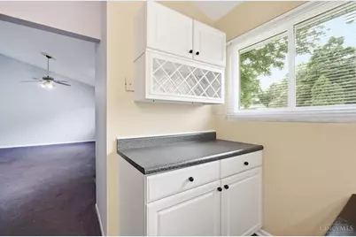 838 W Kemper Road, Forest Park, OH 45240 - Photo 18