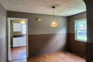 1409 Adams Rd, Cincinnati, OH 45231 - Photo 8