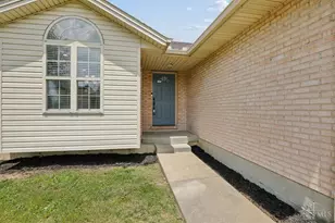 3072 MacIntosh Ln, Monroe, OH 45044 - Photo 2