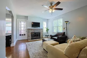 3247 Autumn Ln, Green Township, OH 45239 - Photo 6