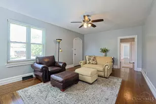 3247 Autumn Ln, Green Township, OH 45239 - Photo 8