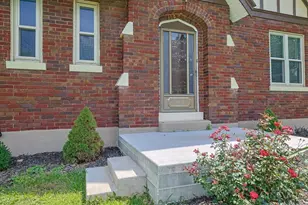 3247 Autumn Ln, Green Township, OH 45239 - Photo 4
