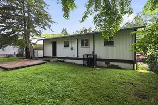 1739 Monterey Ct, Cincinnati, OH 45223 - Photo 4