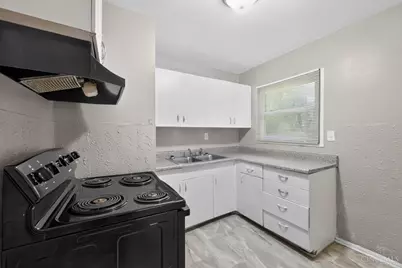 1739 Monterey Court, Cincinnati, OH 45223 - Photo 14