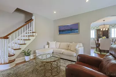 1242 Garden Circle, Wyoming, OH 45215 - Photo 8