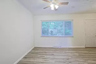 3065 Aquadale Ln, Cincinnati, OH 45211 - Photo 8