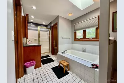 5303 Laurelridge Lane, Green Township, OH 45247 - Photo 22