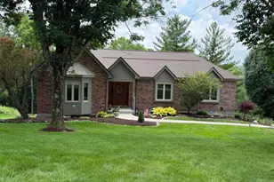 5303 Laurelridge Ln, Green Township, OH 45247 - Photo 2