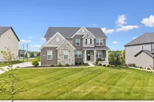 105 Shyla Ct, Monroe, OH 45050 - Photo 2