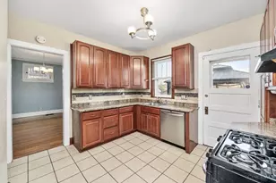 4452 Carnation Ave, Cincinnati, OH 45238 - Photo 12