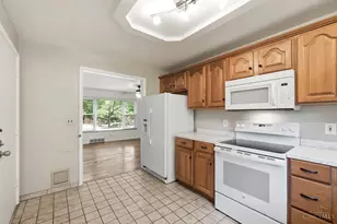 5594 Sunnywoods Ln, Green Township, OH 45239 - Photo 12