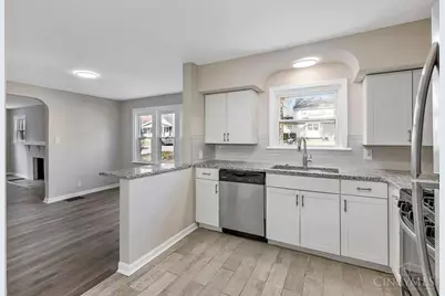 6253 Sturdy Avenue, Cincinnati, OH 45230 - Photo 14