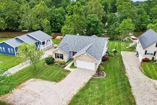 820 Waynoka Dr, Jackson Township, OH 45171 - Photo 2