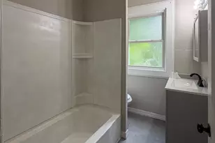 916 Elberon Ave, Cincinnati, OH 45205 - Photo 6