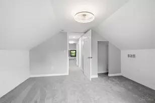 699 N Fred Shuttlesworth Cir, Cincinnati, OH 45229 - Photo 54