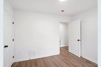 112 W Leslie Avenue, Cincinnati, OH 45215 - Photo 20