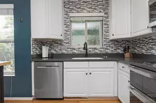 9470 Carriage Run Cir, Deerfield Township, OH 45140 - Photo 16