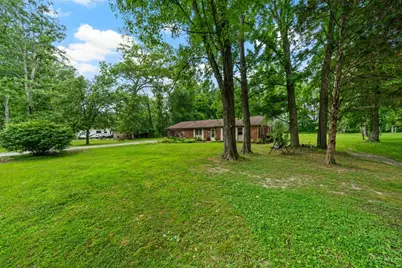 304 Oakwood Lane, Goshen, OH 45122 - Photo 2