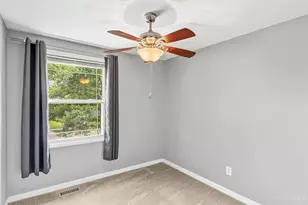 486 Brunswick Dr, Forest Park, OH 45240 - Photo 8