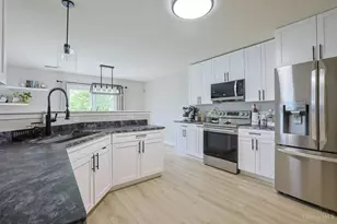 289 Hennepin Dr, Hamilton Township, OH 45039 - Photo 12