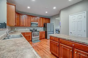 2937 Cypress Hill Dr, Fairfield Township, OH 45011 - Photo 4