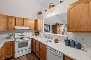 1818 Kenway Pl, Middletown, OH 45044 - Photo 12