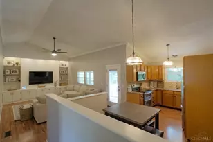 9860 Davis Rd, Deerfield Township, OH 45140 - Photo 8