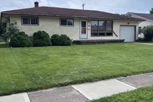 881 Sanders Dr, Hamilton, OH 45013 - Photo 2