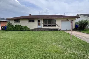 881 Sanders Dr, Hamilton, OH 45013 - Photo 1