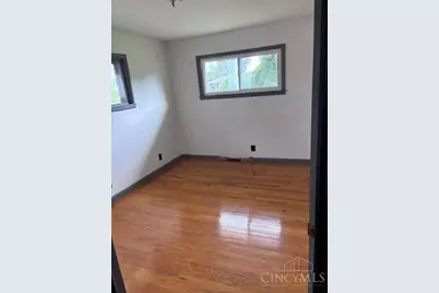 881 Sanders Drive, Hamilton, OH 45013 - Photo 8