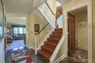 1081 Oysterbay Dr, Anderson Township, OH 45255 - Photo 4