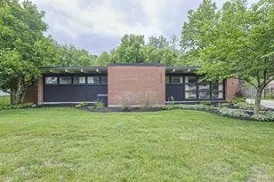 1215 Hollywood Ave, Cincinnati, OH 45224 - Photo 2