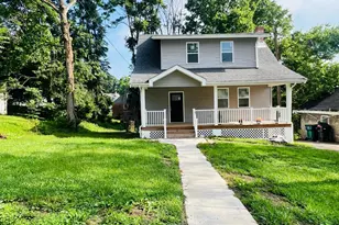 10 Clinton Springs Ln, Cincinnati, OH 45217 - Photo 2