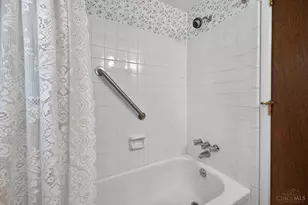 7087 Wyandotte Dr, Green Township, OH 45233 - Photo 44