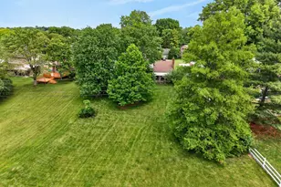 7087 Wyandotte Dr, Green Township, OH 45233 - Photo 8