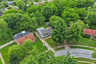 8777 Morningstar Ln, Springfield Township, OH 45231 - Photo 36