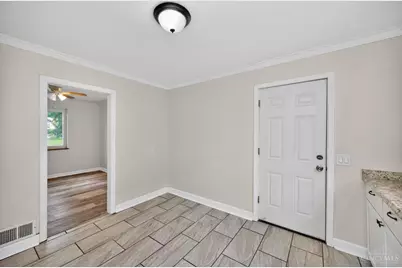 3452 Robb Avenue, Cheviot, OH 45211 - Photo 14