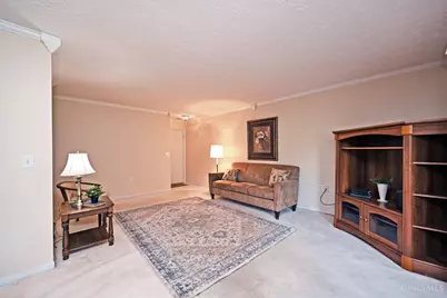 5370 Meadow Walk #1B, Cincinnati, OH 45247 - Photo 12